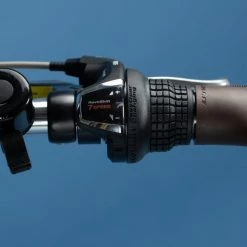 VELO DE VILLE ELECTRIQUE ELOPS 900 CADRE HAUT BLEU MARINE 32 VELO DE VILLE ELECTRIQUE ELOPS 900 CADRE HAUT BLEU MARINE -Vélos éLectriques Soldes velo de ville electrique elops 900 cadre haut bleu marine 14 600x600 1