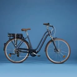 VELO DE VILLE ELECTRIQUE ELOPS 900 E CADRE BAS BLEU MARINE 25 VELO DE VILLE ELECTRIQUE ELOPS 900 E CADRE BAS BLEU MARINE -Vélos éLectriques Soldes velo de ville electrique elops 900 e cadre bas bleu marine 12 600x600 1