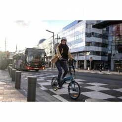 VELO PLIANT A ASSISTANCE ELECTRIQUE TILT 500 GRIS NOIR -Vélos éLectriques Soldes velo pliant a assistance electrique tilt 500 bleu 24 600x600 1