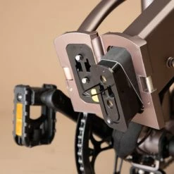 VELO PLIANT A ASSISTANCE ELECTRIQUE TILT 500 TAUPE 31 VELO PLIANT A ASSISTANCE ELECTRIQUE TILT 500 TAUPE -Vélos éLectriques Soldes velo pliant a assistance electrique tilt 500 taupe 7 600x600 1