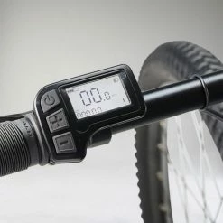 VÉLO VTT ÉLECTRIQUE E-ST100 FEMME BLANC 27''5 19 VÉLO VTT ÉLECTRIQUE E-ST100 FEMME BLANC 27''5 -Vélos éLectriques Soldes velo vtt electrique e st100 femme blanc 275 7 600x600 1