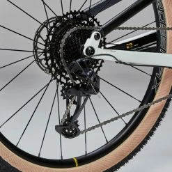 VÉLO VTT TOUT SUSPENDU ROCKRIDER XC 900 S 29'' CARBONE -Vélos éLectriques Soldes velo vtt tout suspendu rockrider xc 900 s 29 carbone 5 600x600 1